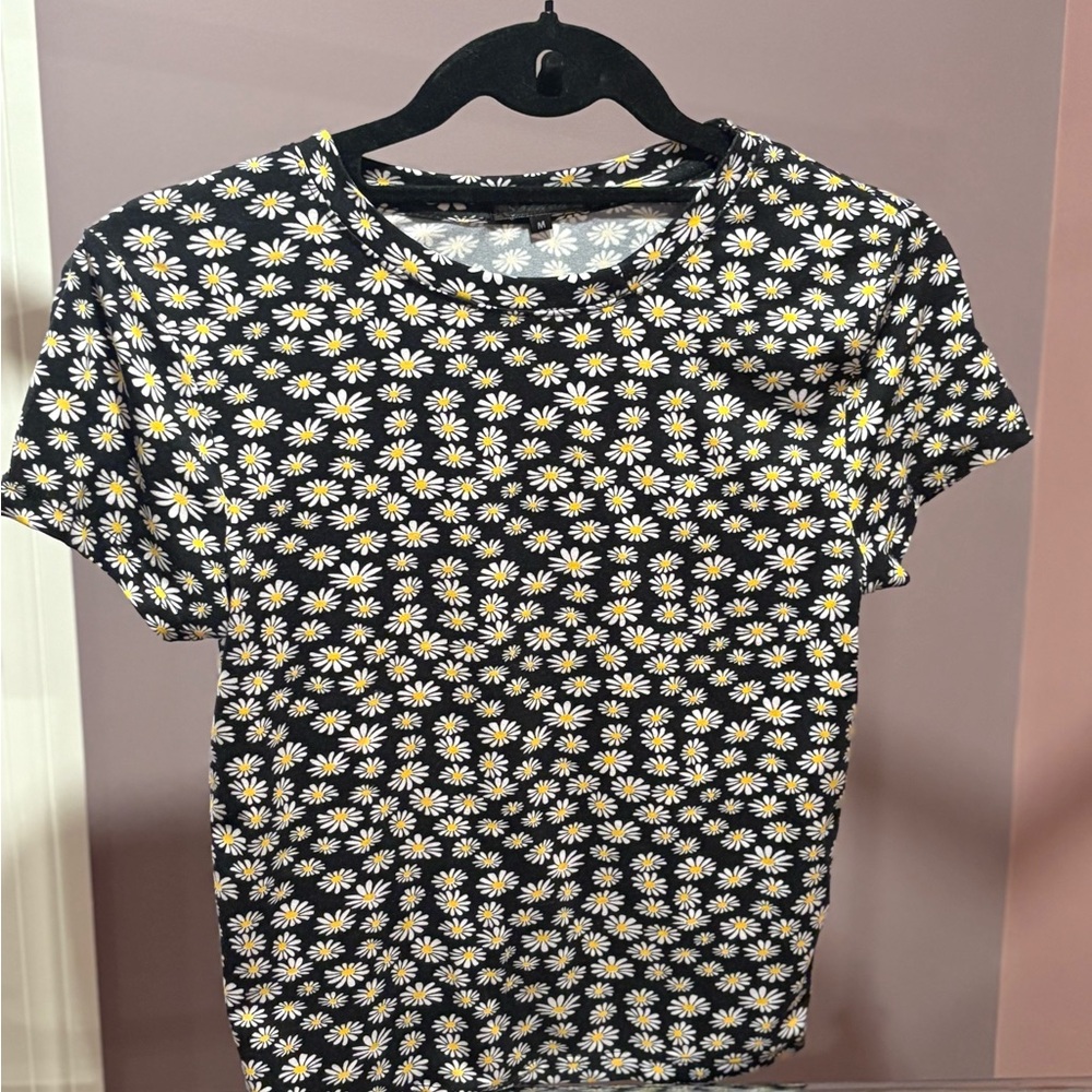 Splash Black and Yellow Daisy Print Tee